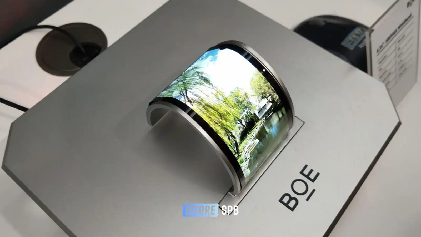 BOE обогнал Samsung Display: чей OLED в кармане — панель или бренд