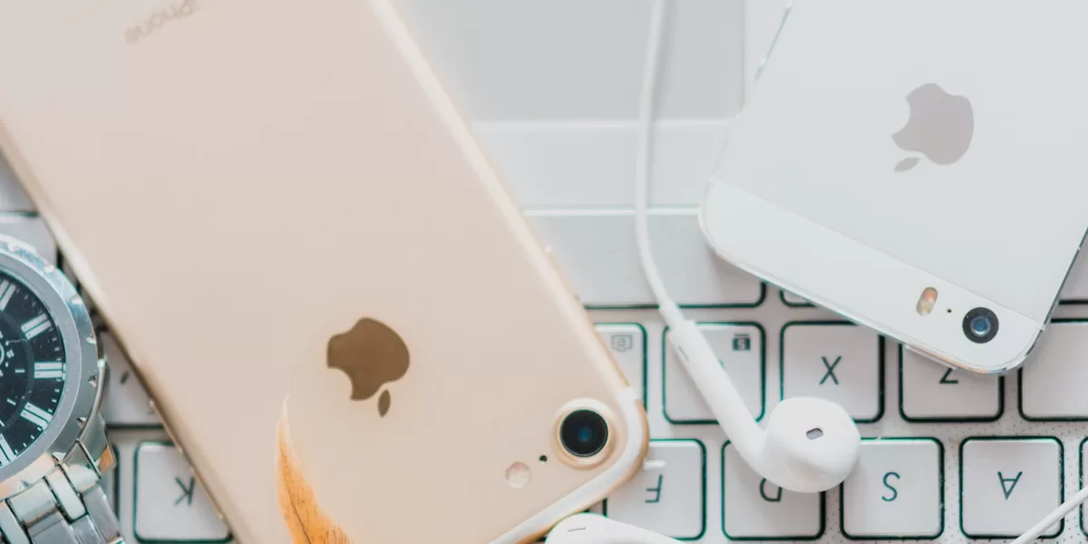 Новогодние подарки для ценителей техники Apple